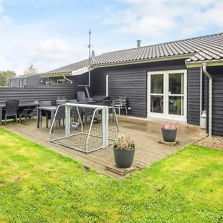 Holiday home 8 Person In *